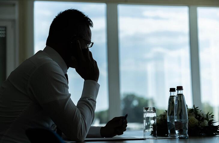 Panyi Szabolcs szerint magyar kormánygép készpénzt és drágakövet hozhatott Oroszországból