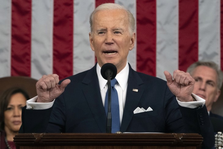 Joe Biden amerikai elnök évértékelőt tart a Kongresszus ülésén az amerikai Capitoliumban, Washingtonban, az Egyesült Államokban, 2023. február 07-én. Fotó: EPA/Jacquelyn Martin / POOL