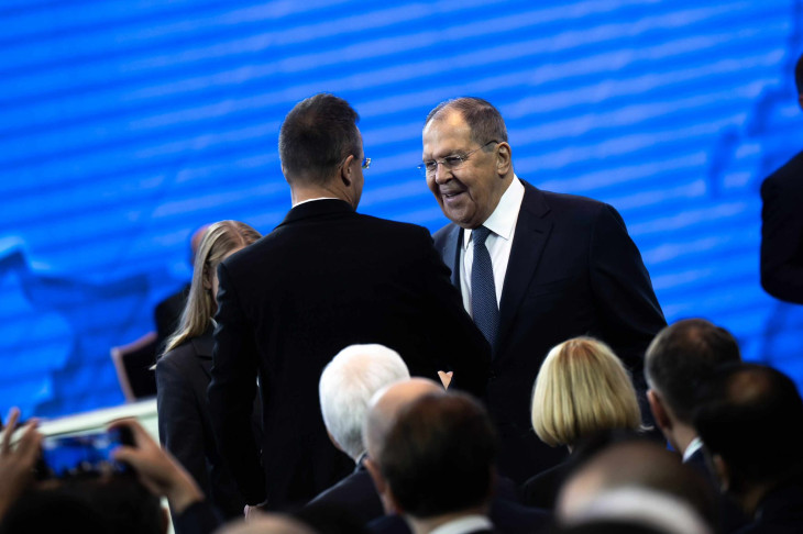 Szijjártó, Lavrov