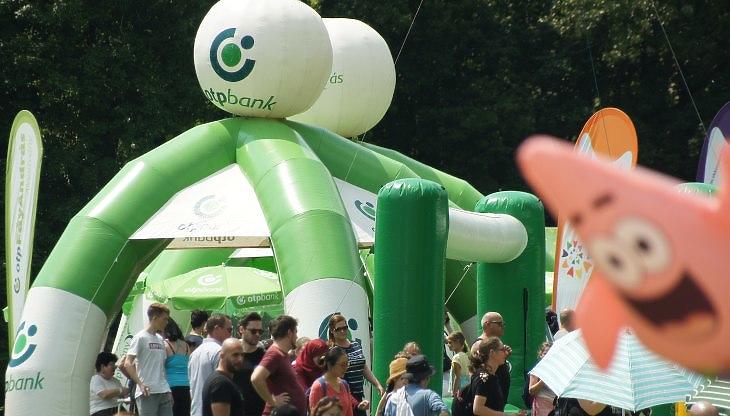 Az OTP-tulajdonosok örülhettek a legjobban a mai kamatemelésnek, meglódult a forint