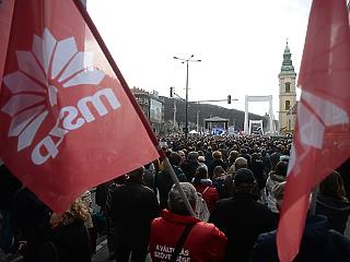 A nap képe: újabb tüntetést hozott Budapesten március 15.