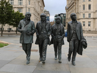 A Beatles szobra