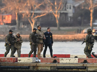 Az elhurcolt venezuelai elnök már bilincsben vár a bíróságon