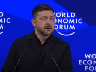 Volodimir Zelenszkij fejbe kólintaná Orbán Viktort