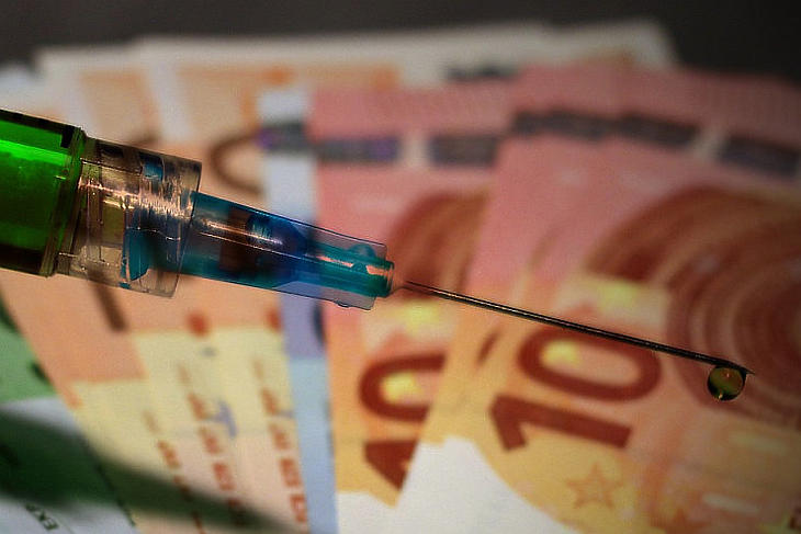 A védőoltások megkezdése sem derítette fel a befektetőket