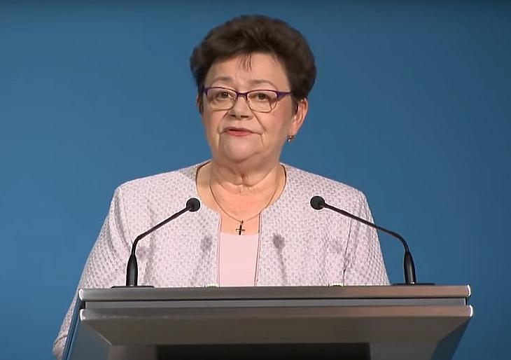 Indul a honlap, ahol megnézhető, érvényes-e a regisztráció az oltásra