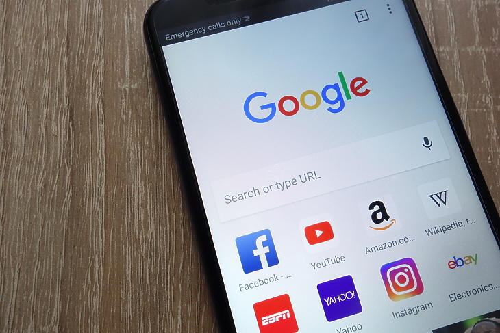 Nekiestek a Google-nak és az Apple-nek az oroszok