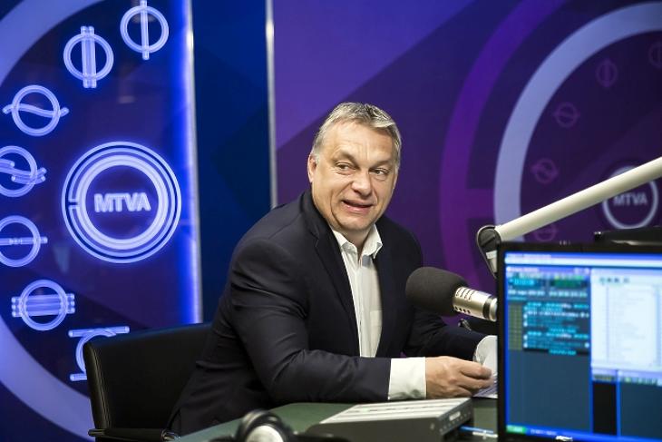 Orbán március végén már Milánóban kampányolhat új szövetségeseivel