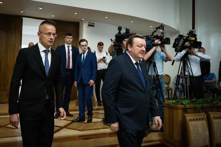 Korábban Szijjártó Péter is járt Minszkben, itt Szergej Alejnyik belarusz külügyminiszterrel 2024. május 29-én