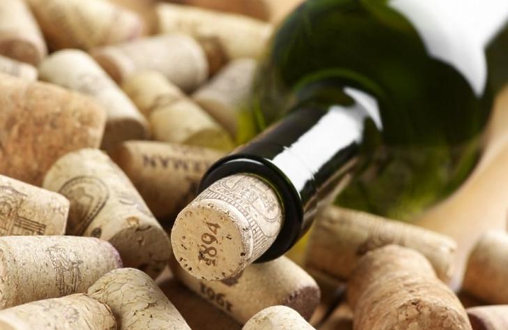 Mi történt? Nagyot drágult a dugó, nincs elég borosüveg 