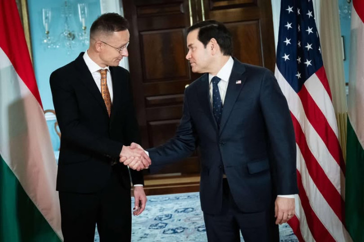 Szijjártó Péter amerikai partnerével