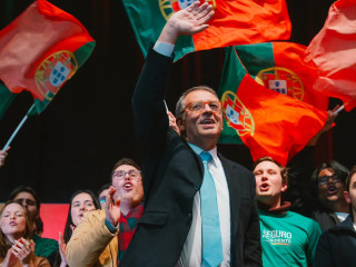 Rasszista plakát, történelmi bukás, eredményes „one-man show”: Portugália indította el az új választási évadot