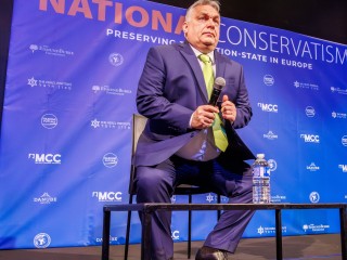 Orbán Viktor miniszterelnök a Nemzeti Konzervatívizmus Konferencián (NatCon) Brüsszelben a rendezvény második napján, 2024. április 17-én.  