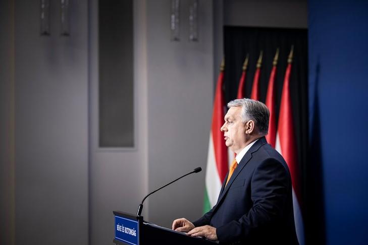 „Nem leszünk jámbor lúzerek” - vétózhat Orbán Viktor, ha pénzt von meg Brüsszel