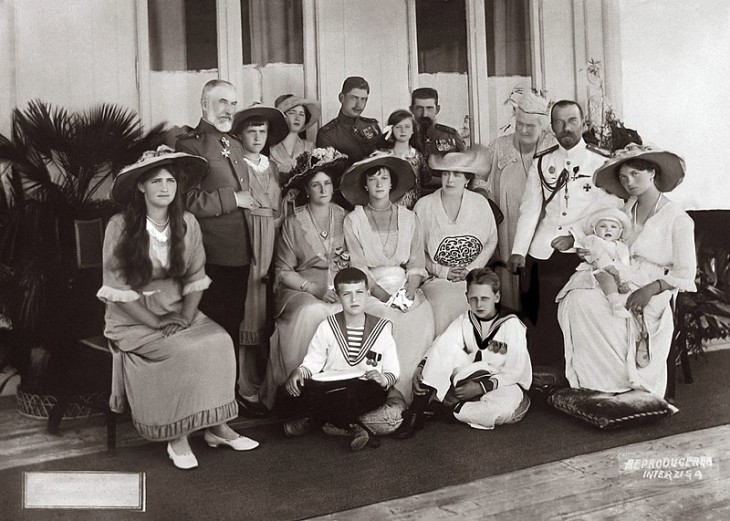 Az orosz cári család 1914-ben - nem sejthették, hogy mennyire sötét idők közelednek. Fotó: Wikimedia