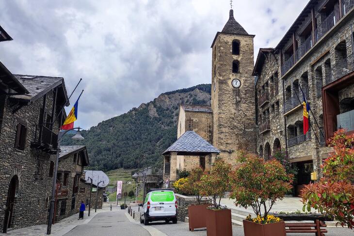 Nem szokványos napja volt Szijjártó Péternek