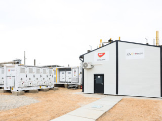 Hatalmas energiatároló átadás Tiszaújvárosban