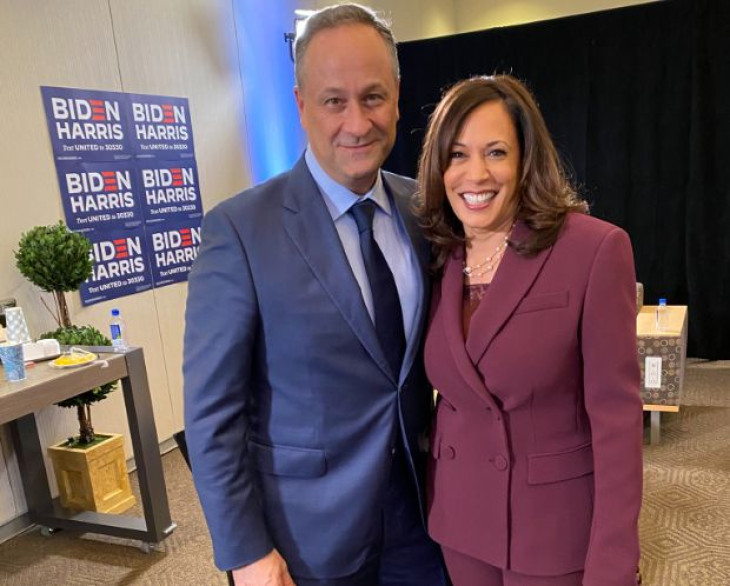Doug Emhoff és Kamala Harris egy évtizede házasodott össze