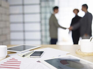 Fokozódik a banki ajándékpénz-verseny az új ügyfelekért 