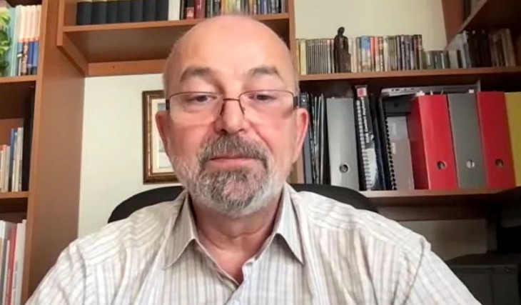 Holoda Attila lesz a Klasszis Klub vendége.