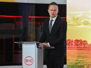Hiába az uniós tiltakozás, Szijjártó Péter továbbra is kitart a Netanjahu-kormány mellett