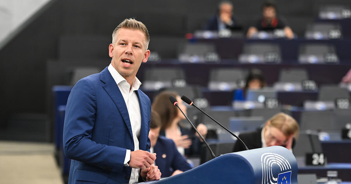 Magyar Péter Lázár Jánosnak és Várhelyi Olivérnek is üzent a brüsszeli kémügyben