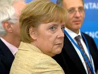 Merkel kíméletlenül lehűtötte a hevülő Brexit-ügyi kedélyeket