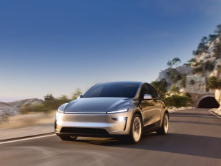 A Tesla most már tényleg bevezeti robottaxi szolgáltatását