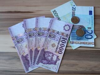 Nőnek a magyar bérek, de van egy komoly bökkenő 