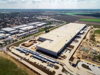 Az ipari és logisztikai ingatlanok piaca továbbra is dübörög. Fotó: Magyar Építő