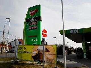 Gulyás Gergely: A Mol-t kijelölték a bajba jutott benzinkutak megsegítésére