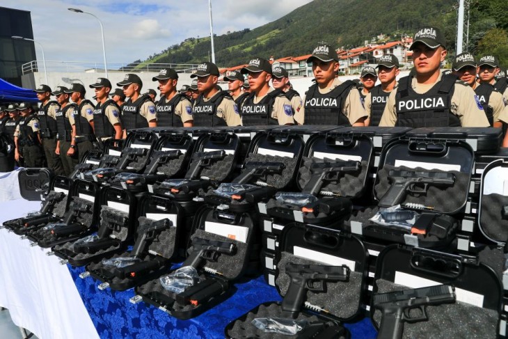Az ecuadori rendőrök nehézfegyvereket is kaptak már - a bűnbandák azonban tovább tombolnak 