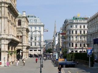A Kaerntner Strasse Bécsben. Fotó: Wikipédia/Gugerell  
