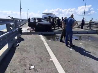 Titokzatos okból leállították a forgalmat a Krími hídon