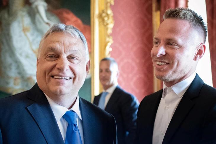Nem biztos, hogy sok oka lesz jövőre nevetni a miniszterelnöknek. Fotó: Orbán Viktor / Facebook