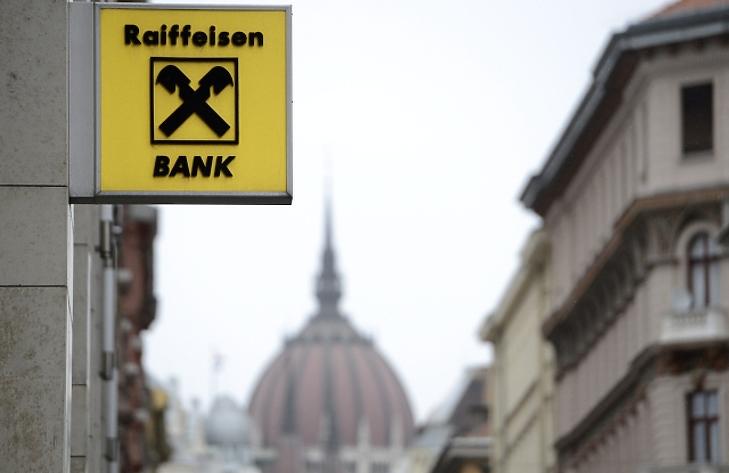 A Raiffeisen szerint még sokáig nem lehet eurónk