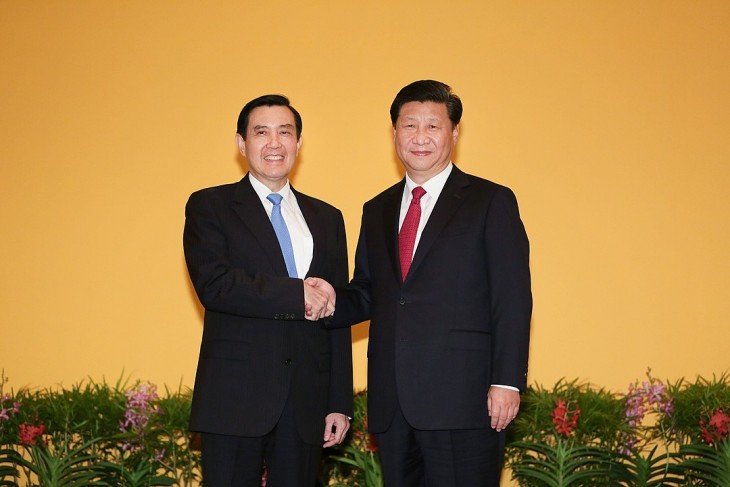 Ma Jing-Csiu és Hszi Csin-ping 2015-ben már találkoztak, igaz, az Szingapúrban volt. Azt még nem tudni, most leülnek-e tárgyalmi. Fotó: Wikipedia
