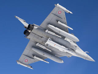 Zelenszkij és Macron kezet fogtak: Ukrajna örülhet