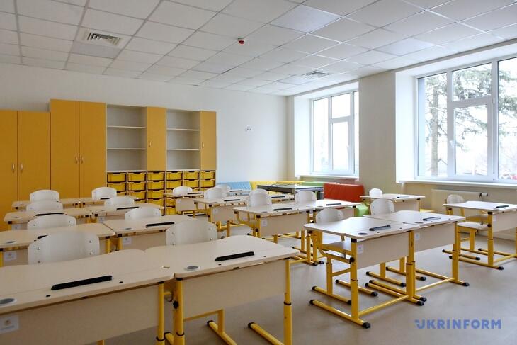 Ilyen az egyik modern új tanterem Borogyjankában