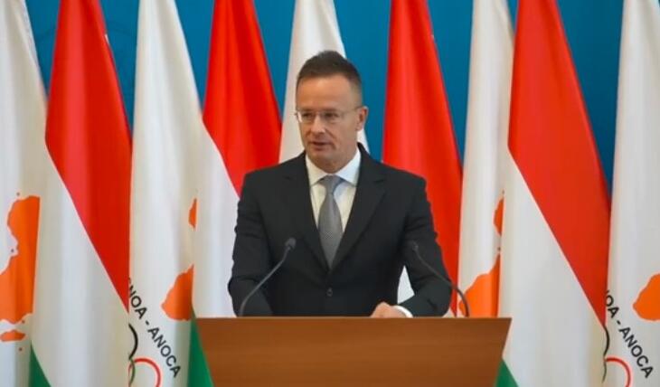 Holland segítséget köszön Szijjártó Péter – háromból kettőnél tartunk