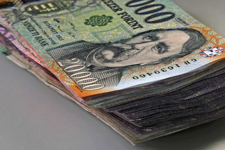 3600 milliárdra növelte a kormány az idei költségvetési hiánycélt