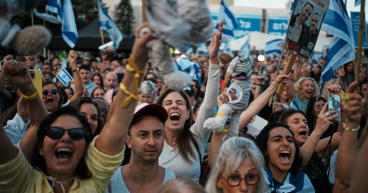 A nap képe: eksztázisban fogadták a hazatérő izraeli túszokat és palesztin foglyokat