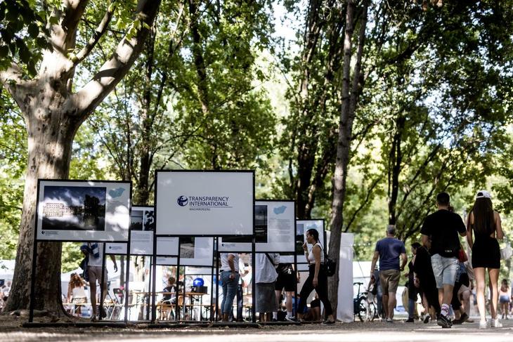 Transparency International Magyarország: Brüsszelben már nem lehet blöffökkel operálni 