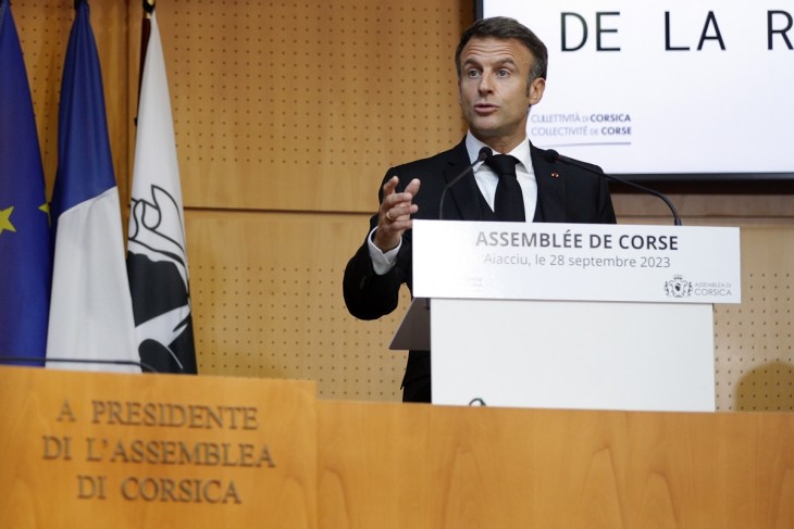 Emmanuel Macron a korzikai közgyűlés előtt beszélt. Fotó: EPA / PASCAL POCHARD-CASABIANCA / POOL